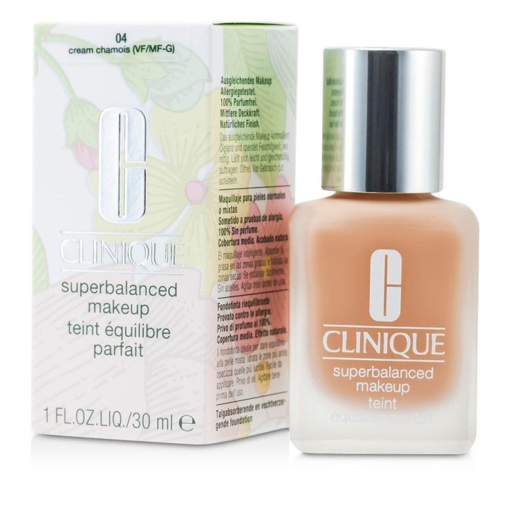 CQ AUSGEWOGENES MAKE-UP 04