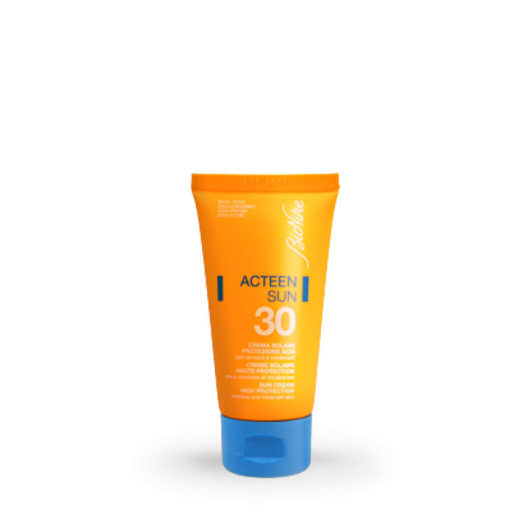 BioNike Acteen Sun Sonnencreme SPF30 für zu Akne neigende Haut 50 ml