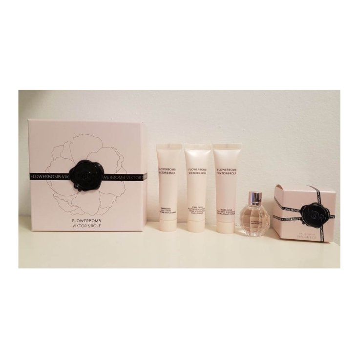 Viktor & Rolf Flowerbomb Eau de Toilette 7 ml + Körpermilch 15 ml + Körpercreme 15 ml + Duschgel 15 ml