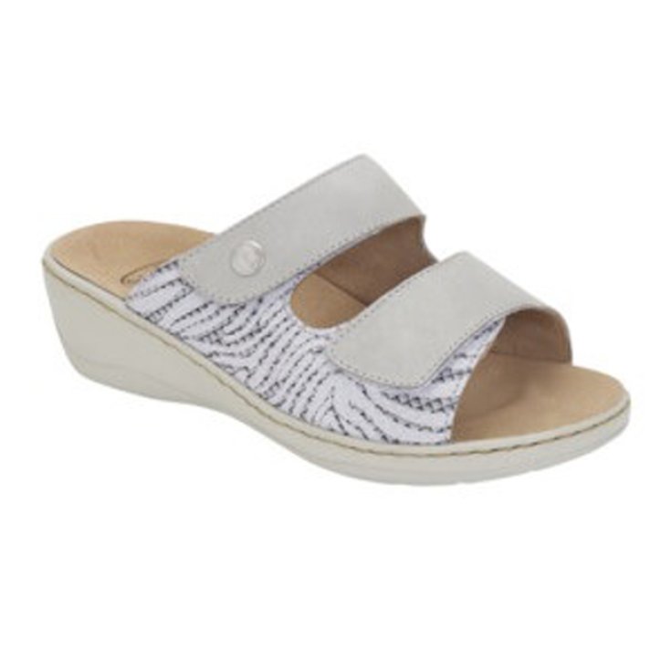 CARLA LEA+PR SUE W PRL GREYP37